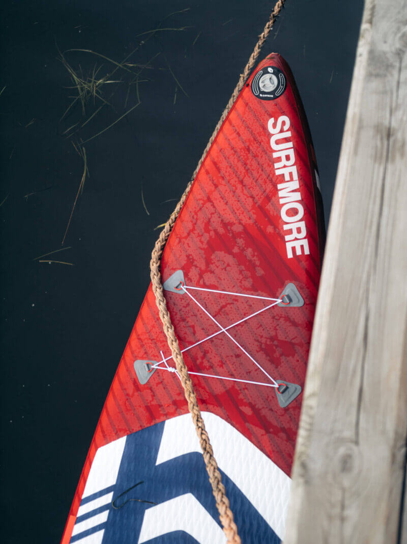 surfmore-sup-board-touring-11-6-ligger-til-land-01