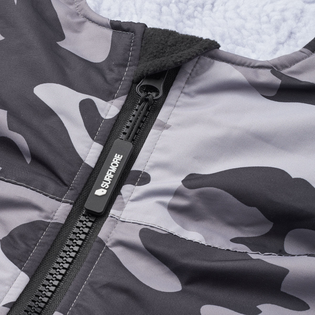 surfmore-change-robe-short-sleeve-camo-03